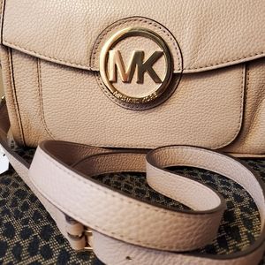 ♡ MK Margo Crossbody Leather Bag  ♡